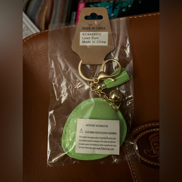 Rhinestone puffy bling keychains/charms. Green alien and green avocado. - Picture 4 of 7